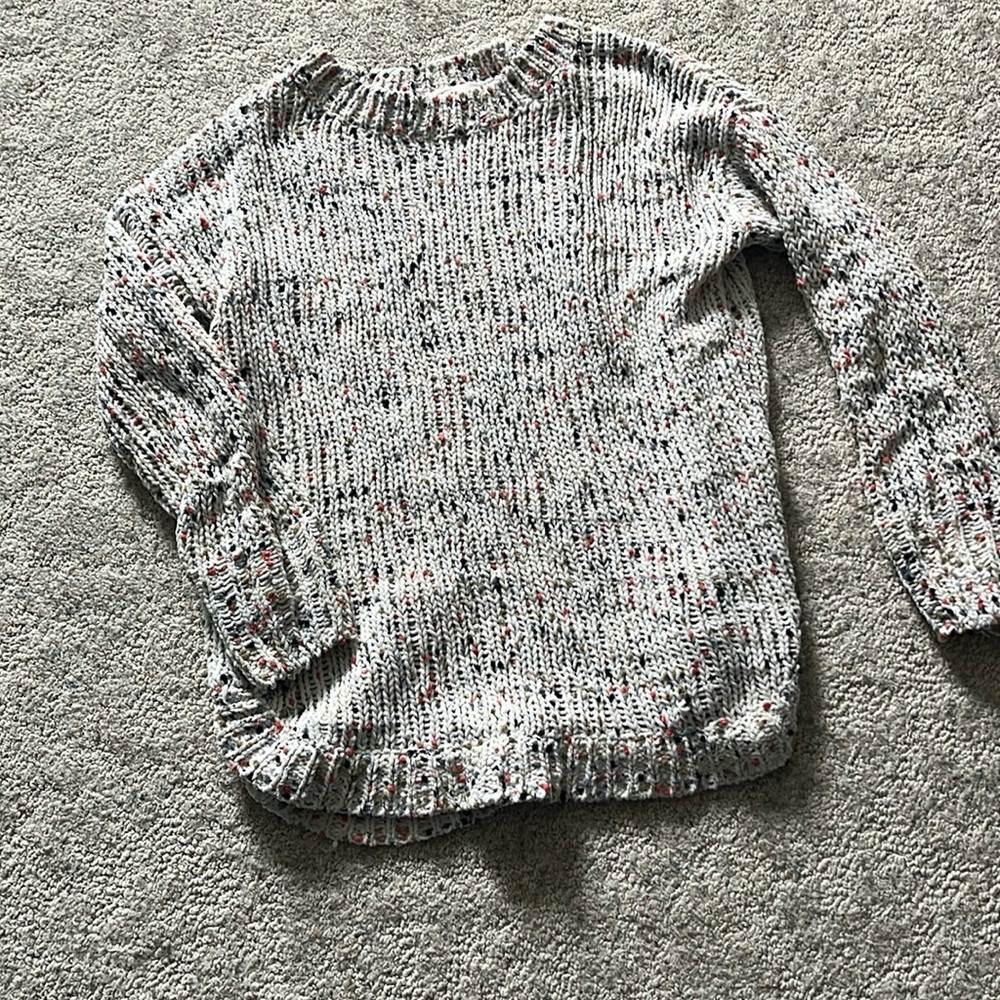 Jessica Simpson sweater